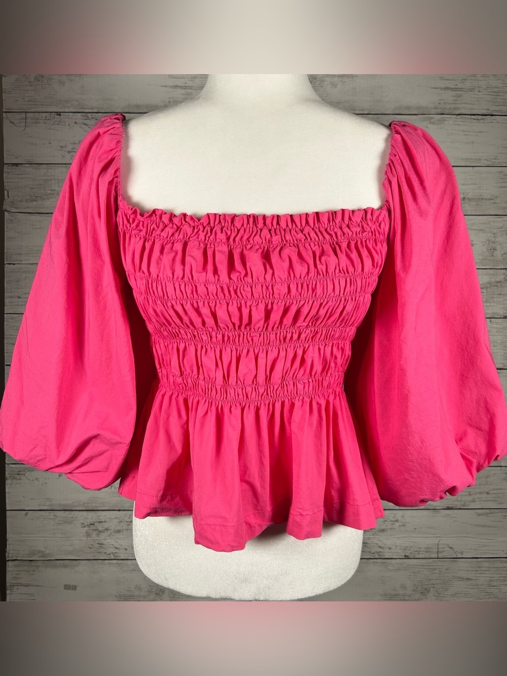 Impeccable Pig Boutique Smocked Peplum Puff Sleeve Pink Top M